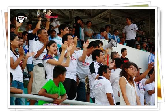 เข้ามายิ้มให้ตัวเอง