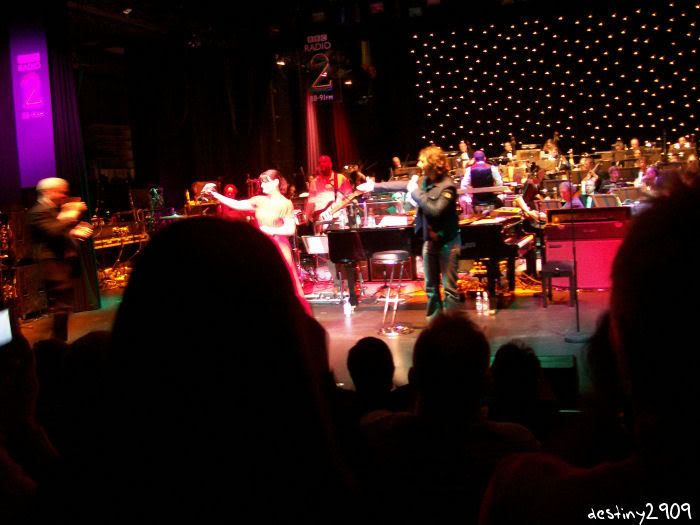 re: Idina  concert 12th Feb in London