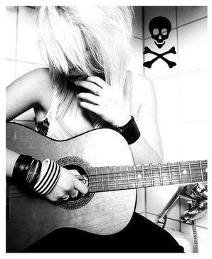 music-3.jpg music image by blondefreak1989