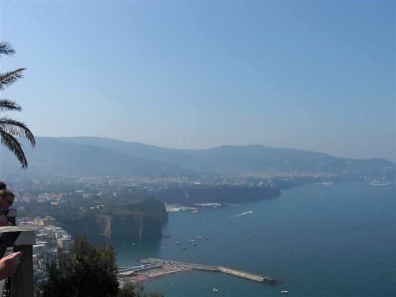 http://i167.photobucket.com/albums/u138/716prooo/Naples121.jpg