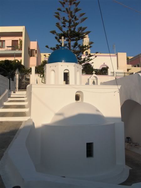 http://i167.photobucket.com/albums/u138/716prooo/Santorini028.jpg