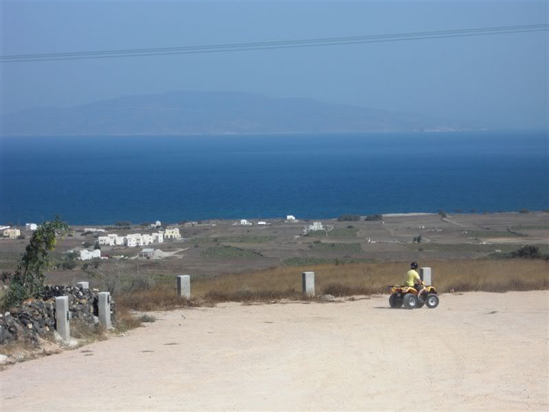 http://i167.photobucket.com/albums/u138/716prooo/Santorini087.jpg