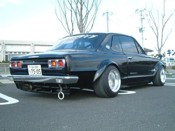 http://i167.photobucket.com/albums/u139/vanmonken/oldschoolskyline2.jpg