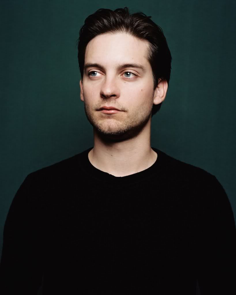 Tobey Maguire - Photo Set
