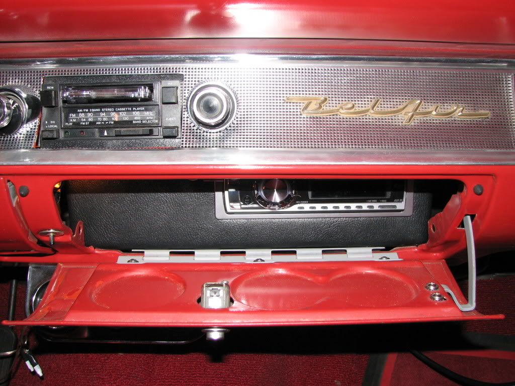 Stereo & The Glove Box Chevelle Tech