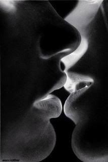 be3d6a86.jpg A Kiss... image by breezy_rose87