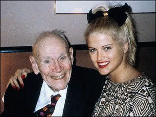 Anna Nicole Smith and Howard Marshall.gif.jpg Pictures, Images and Photos