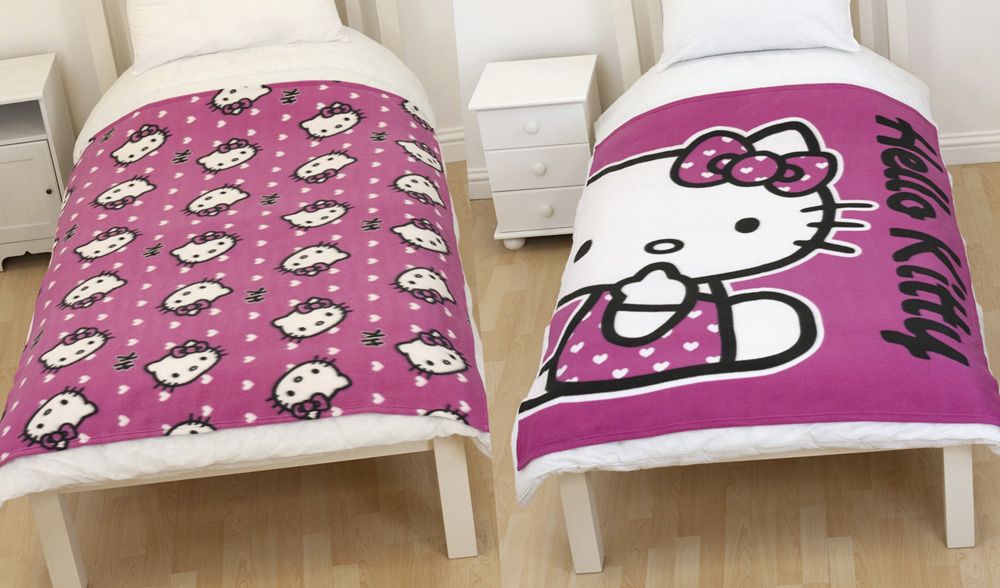 Hello Kitty Fleece Snuggle Blanket Hearts Blanket Kids Bedspread NEW eBay