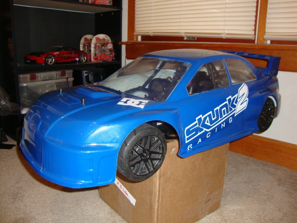 http://i167.photobucket.com/albums/u147/reckone518/RC%20Cars/DSC03688.jpg