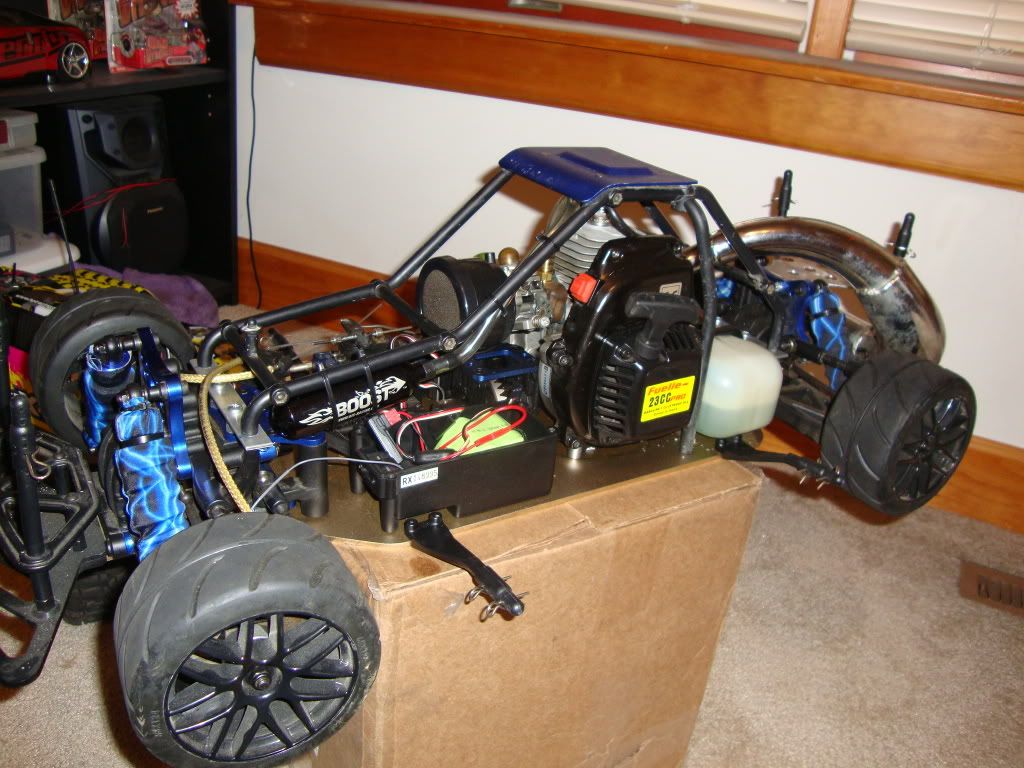 http://i167.photobucket.com/albums/u147/reckone518/RC%20Cars/DSC03691.jpg