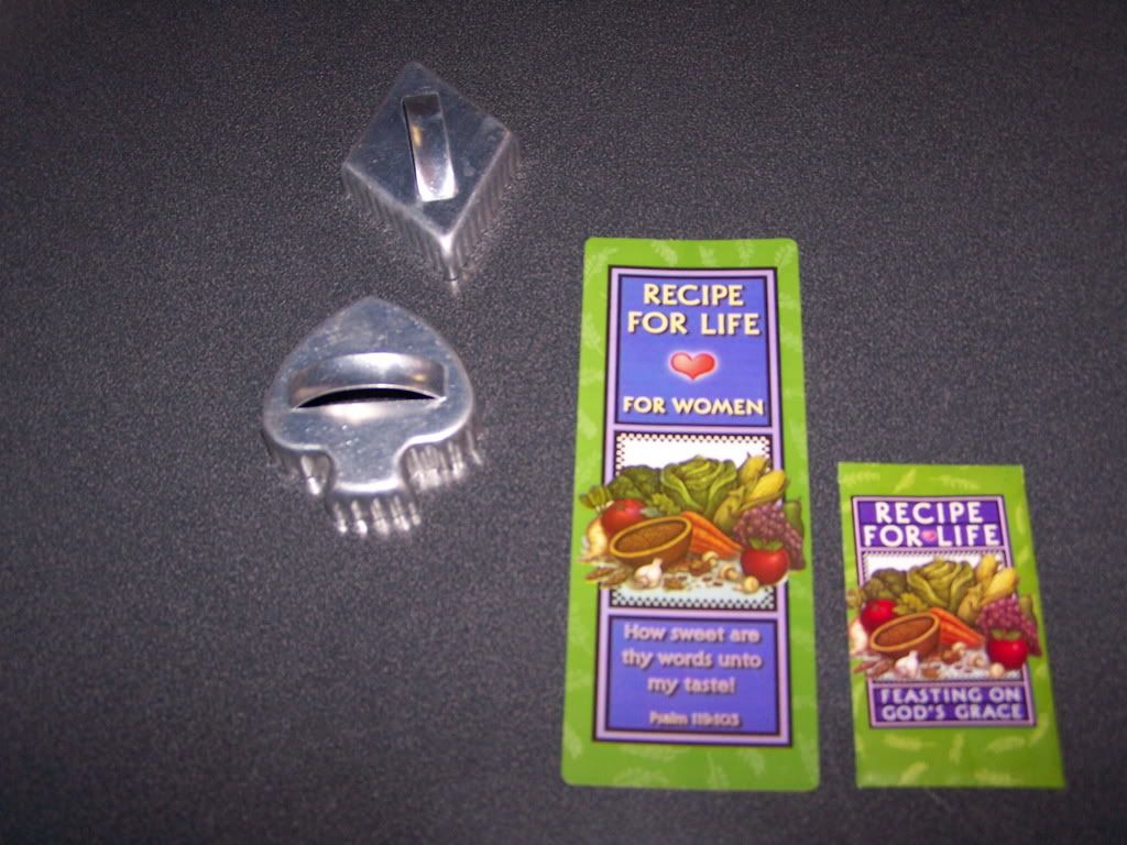 [Linked Image from i167.photobucket.com]