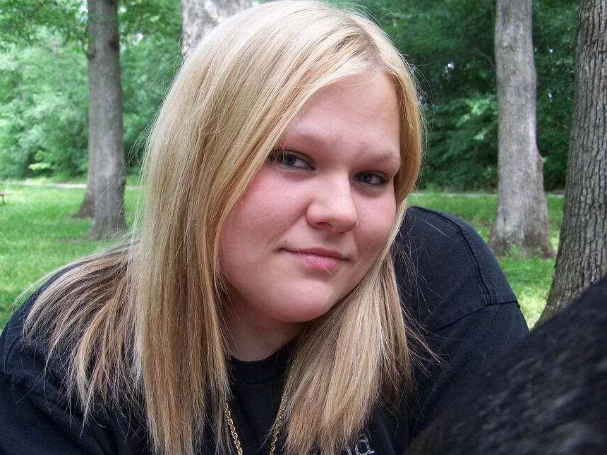 [Linked Image from i167.photobucket.com]