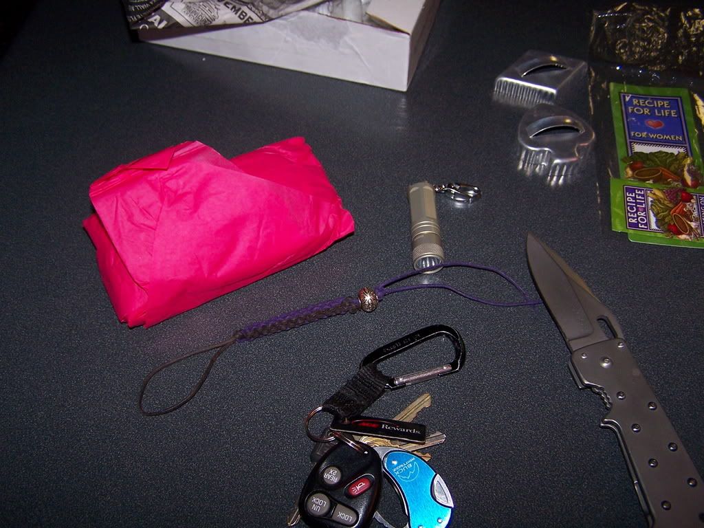 [Linked Image from i167.photobucket.com]