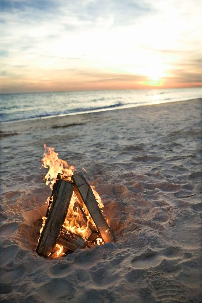 Beach_Bonfire.jpg