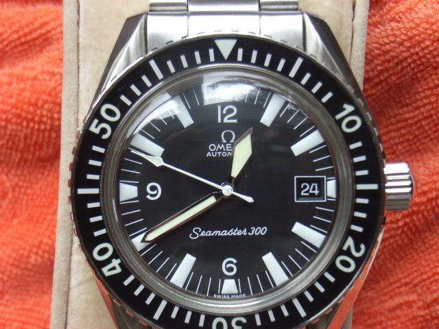 http://i167.photobucket.com/albums/u153/raymondo5508/Omegadivewatch007.jpg