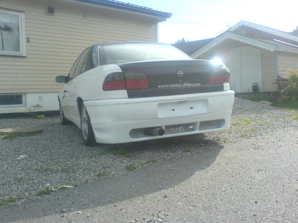 http://i167.photobucket.com/albums/u159/rsvectra/DSC00392.jpg