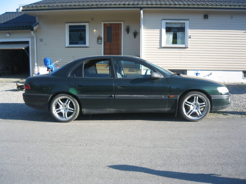 http://i167.photobucket.com/albums/u159/rsvectra/IMG_1035.jpg