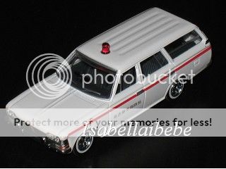 Tomica Ltd Vintage SP Toyopet Crown Ambulance 1/64 Tomy  