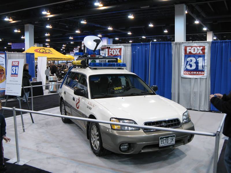 https://i167.photobucket.com/albums/u134/Boomerjinks/Ectomobile/autoshow2.jpg