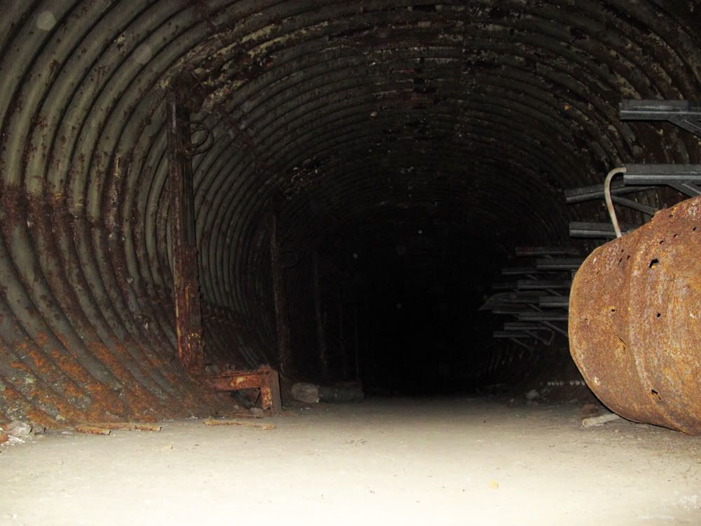 https://i167.photobucket.com/albums/u134/Boomerjinks/urbex/silo10.jpg